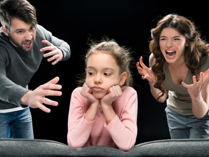 父母|毁掉孩子的,是过得“太舒服”,父母在三点上狠下心,才是爱孩子