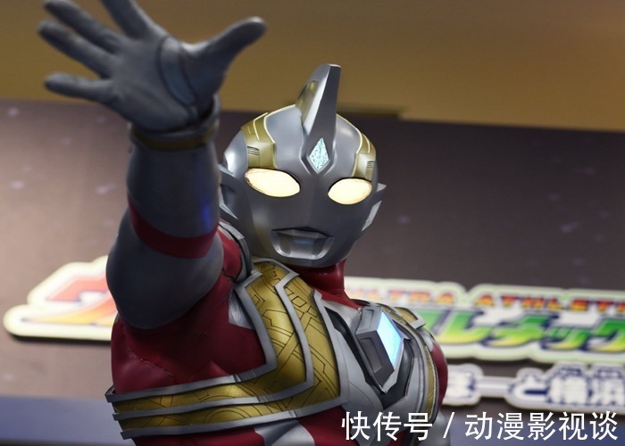 奧特曼|伽古拉出場幫忙,平成三杰客串,《特利迦奧特曼》新的舞臺劇來啦!