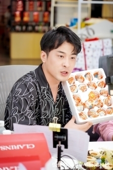 辛有志|彭博社解析“共同富裕”,辛巴辛选“直播助农新模式”获赞