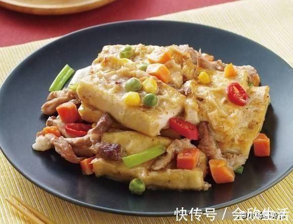 红烧豆腐|豆腐用这个方法做,再撒点孜然辣椒面,味道太赞了,一锅都不够吃