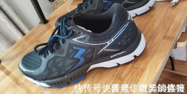 跑鞋 懂鞋的人通常会买3双跑鞋,名气不大,但都是性价比之选