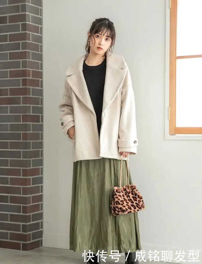 重点|大龄女性如何变优雅?大衣的选择是重点,选对款式减龄又高级