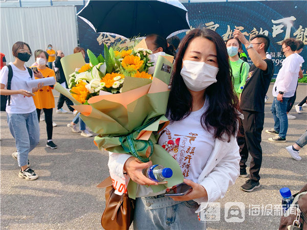 考场|直击高考现场那些身份不同的护航者