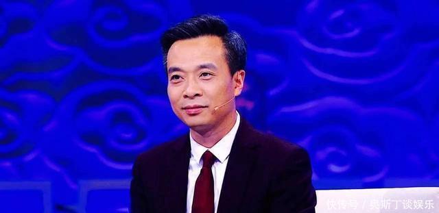 康震即兴作诗,网友打油诗都不如,质疑水平,但实力却有目共睹