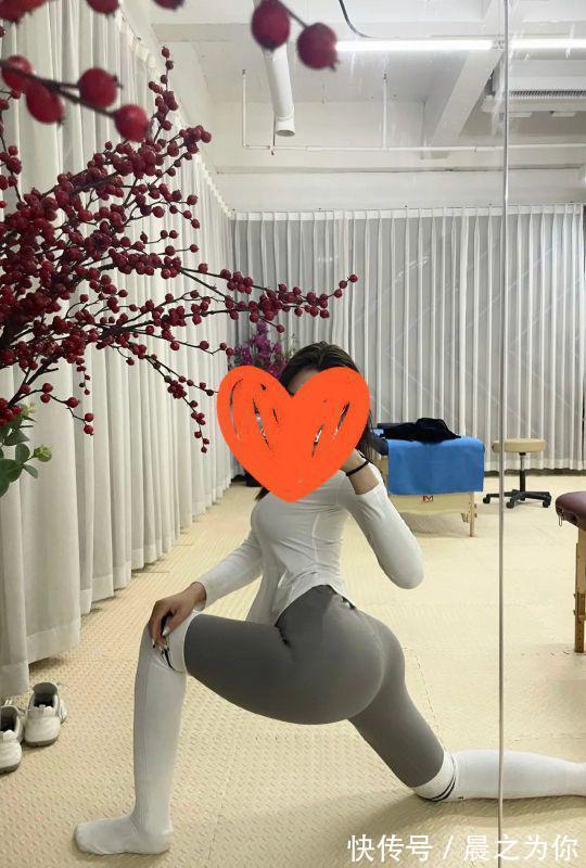 cindy|E杯胸、蚂蚁腰、蜜桃臀三连击!这个99年国产健身女神简直太撩了