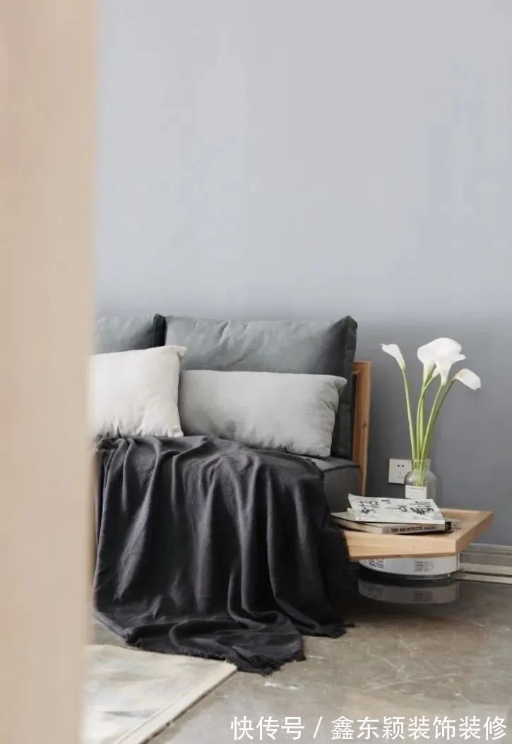 客餐厅|110平三居室，花11万精装房改造，卡座+餐边柜设计，温馨实用！