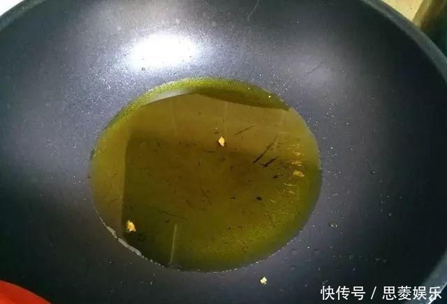 辣子鸡最好吃的做法,大厨教你在家做出来,越吃越上瘾收藏了