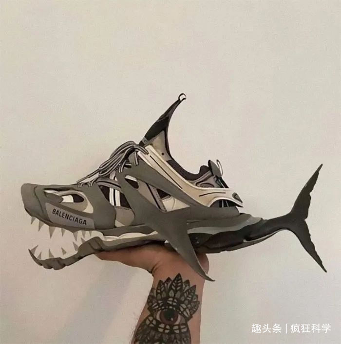 红葡萄酒!一组脑洞大开的奇葩设计,最后那个红绿灯你能看懂吗