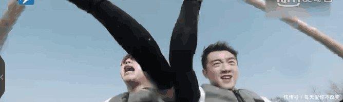 b《奔跑吧》全员痛哭流泪,baby成为局外人,节目组集体向跑男团道歉