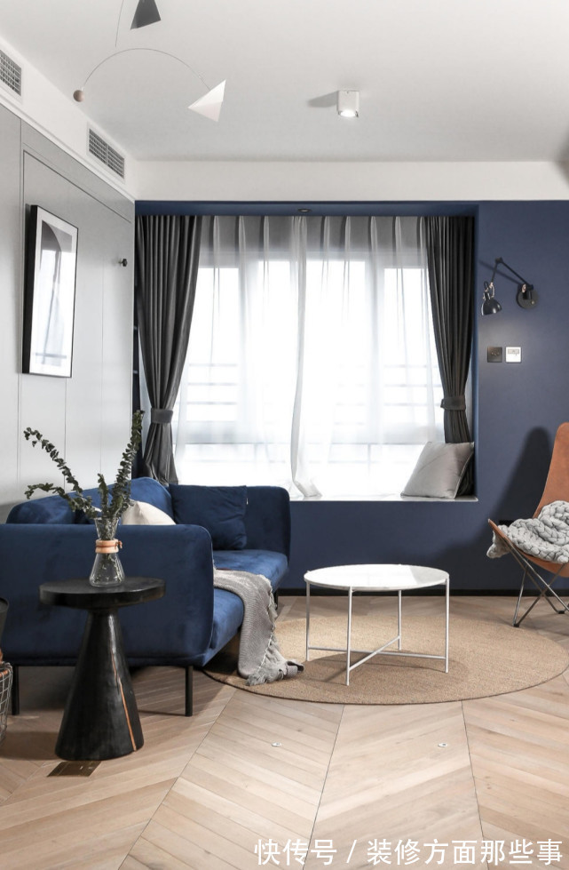 一居室|77平北欧风一居室,光无垠的壁灯和深蓝色墙面简直不要太配