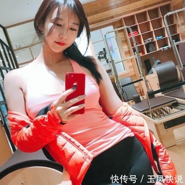 女子身高176cm，但不代表身材好，坚持健身让自己更完美！