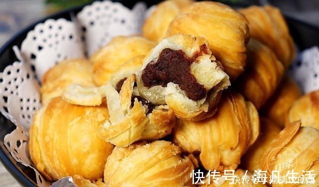 一口酥，做法简单无难度，外酥里软一口一个，越吃越香，太解馋了