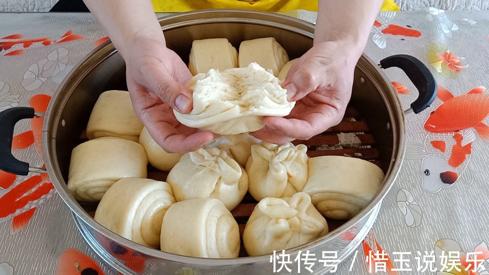馒头不再出去买了,铁蛋儿教你简单做法,个个蓬松宣软又好吃