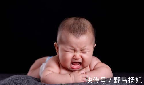 物业|宝宝看到“某个人”时为什么会大哭?并不是迷信,父母要心中有数