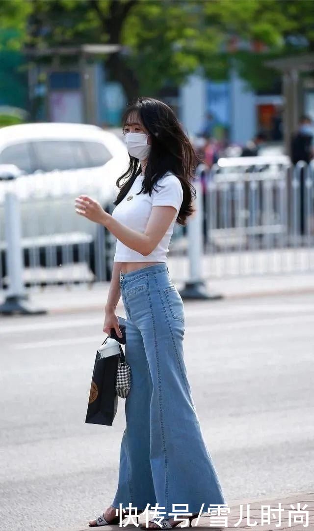 休闲|阔腿裤的搭配休闲时髦，显得很有魅力