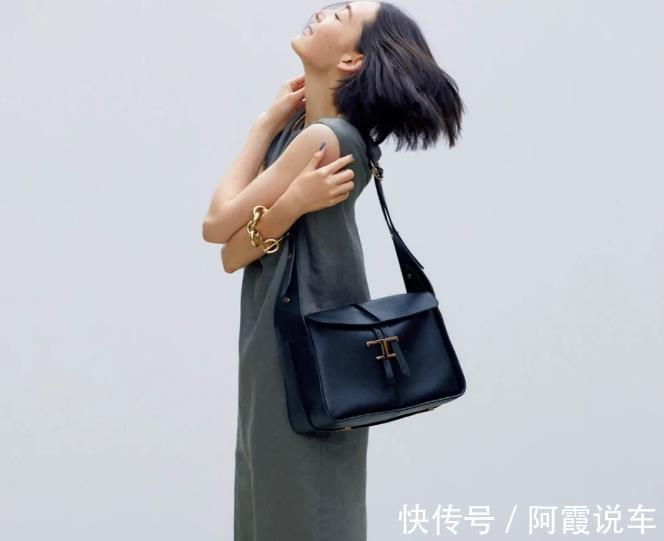 穿搭|日本太太的“深色系”穿搭,一身极简风的范,穿出一身美好气质