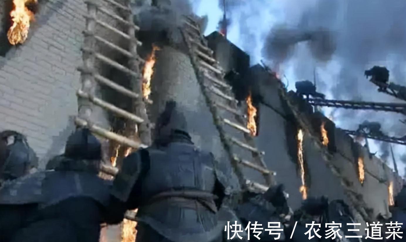 守方$守城士兵为何不直接推倒梯子,却费力用石头砸?士兵:谁推谁傻