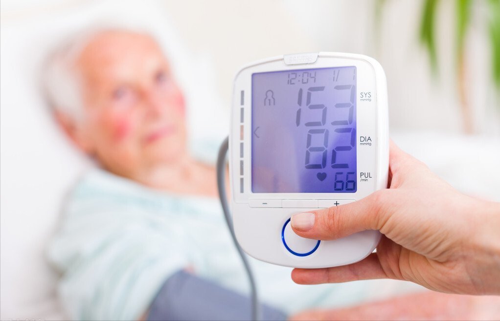 血压|高血压,不只是吃降压药就完了,合理降压、长期达标要知道这6点