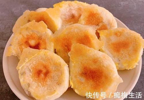 焦黄|水煎包怎么做才好吃?分享详细制作过程,松软鲜香,底部焦黄不糊