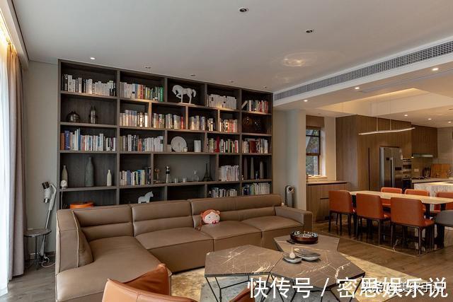 本案|再买房，我一定学她家沙发不靠墙，往前挪0.5米，完工反而实用