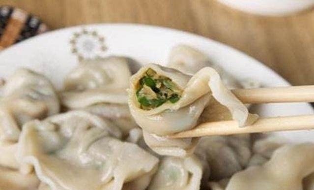 老婆竟然这样包饺子！煮熟后饺子香汁四溢, 简直就是秘籍！