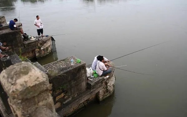 野钓这4种情况，都是钓友不愿遇到的，不知道你有何感想？