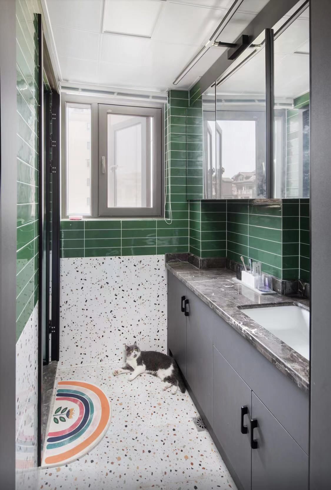 撞色|98㎡现代风格的撞色空间