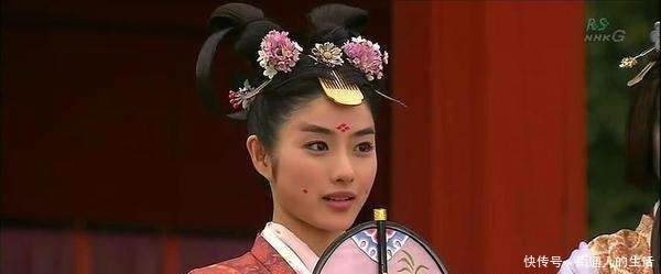 能出现8|一千多年的日本皇室，古代有8个女天皇，但爱子为何不能继位？