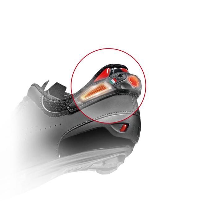 旋钮|更贴合的分体双旋钮 SIDI发布新款Shot 2公路车锁鞋