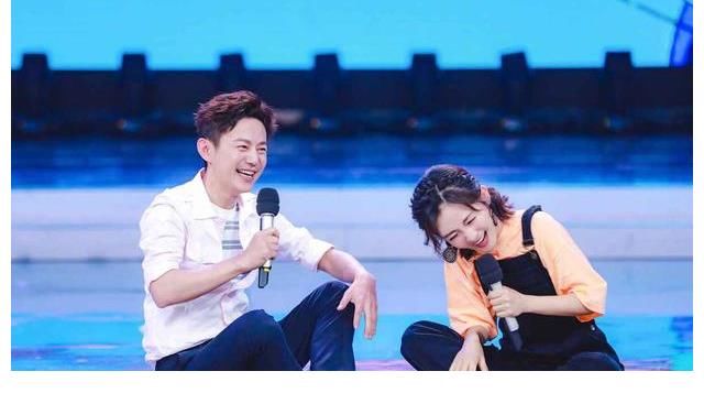 《快乐大本营》正式落幕,何炅复出力撑全场,新节目首播仍被嘲讽