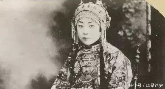 老照片|清朝真实老照片：青楼女子一脸不情愿，最后一张是护国娘娘赛金花！