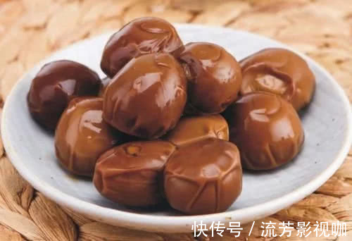 爸爸妈妈|4种“零食”爸爸妈妈尽量多给孩子吃,或能促进脑部发育,别不舍