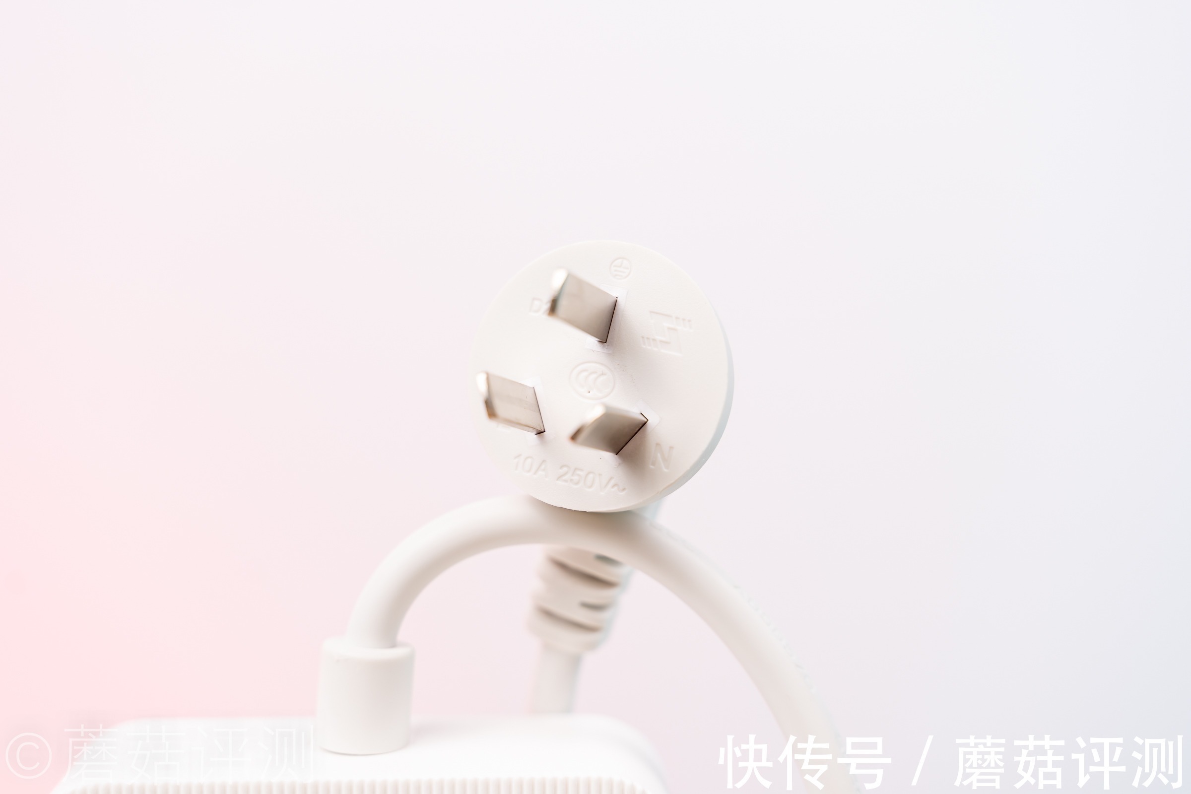 插排|高性价比多孔插排、奥睿科新国标NKS系列8孔插线板2.8米 拆解评测