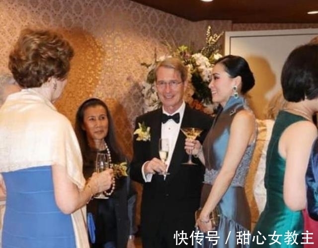 后位&44岁苏提达有谋略,把诗妮娜困在行宫中,挤走众多对手坐稳后位