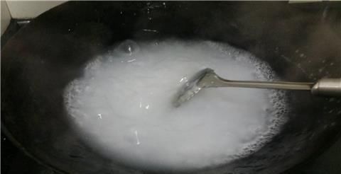 哈气|凉粉,又麻又辣吃得直流汗水,嘴直哈气