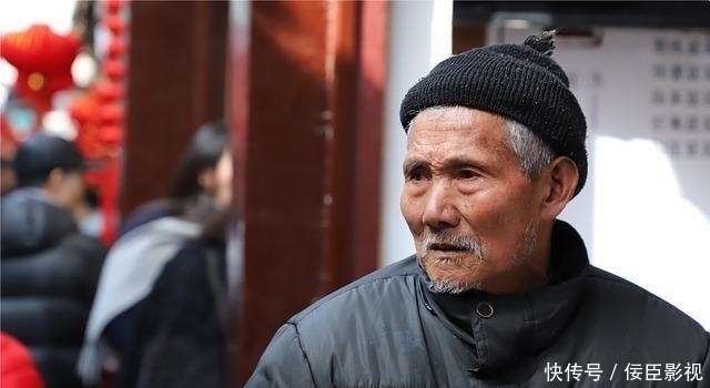 肝脏|三位院士宣告：肝病怕1种“零食”，平时吃些，肝功正常，气色好