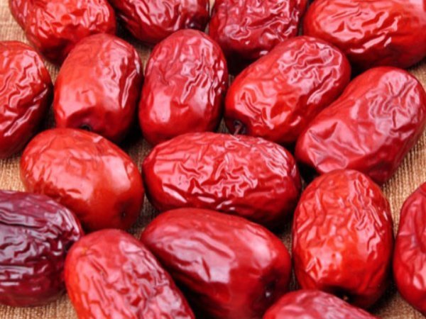 产妇坐月子一定要吃4种食物,不仅补充气血,还产奶瘦身