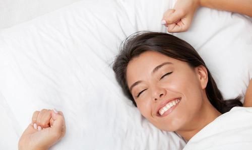 身体|每天晚11点睡、早7点起的人,最后都怎么样了?该庆幸还是该后悔