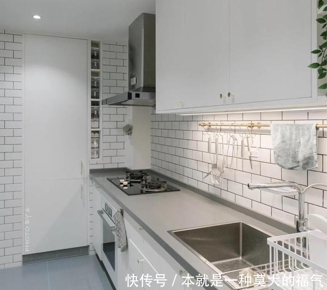 改装|住了3年的家,发现厨房水槽5个痛点,这样一改装,台面清清爽爽