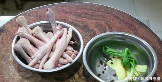 凤爪|大厨分享凤爪新做法,香辣筋道,下酒必备,端上桌大家抢着吃
