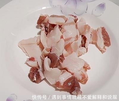 步驟|一道非常不錯的開胃下飯菜：油豆角燜五花肉，嘎嘎香！