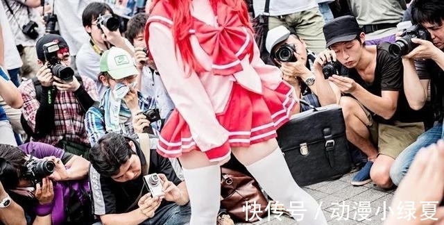 cos|漫展心酸现场,高还原的假面骑士人气不及小姐姐,小丑竟是我自己