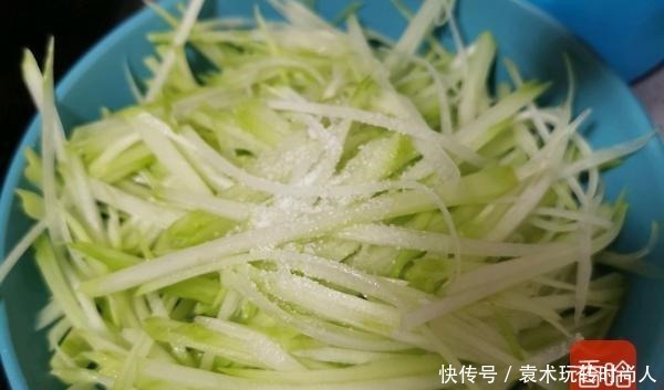 它既是水果又是蔬菜,含钙量是黄瓜的3倍,补钙又提高智力别错过