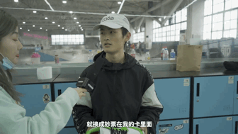 万元 Supreme SB Dunk，板仔会用来滑板吗？