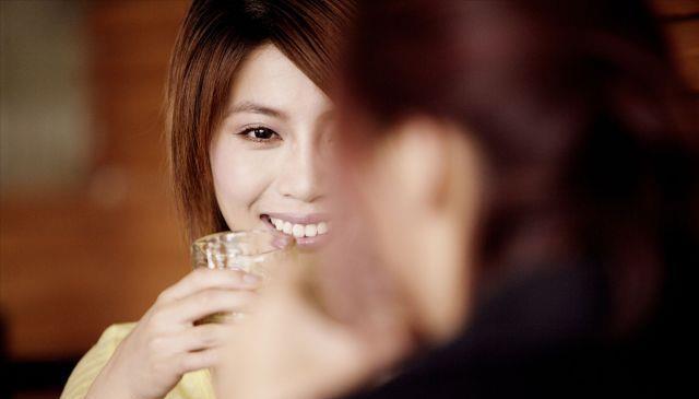 买房|给女儿买房,结果女婿父母先搬进去养老:心疼女儿,却便宜了亲家