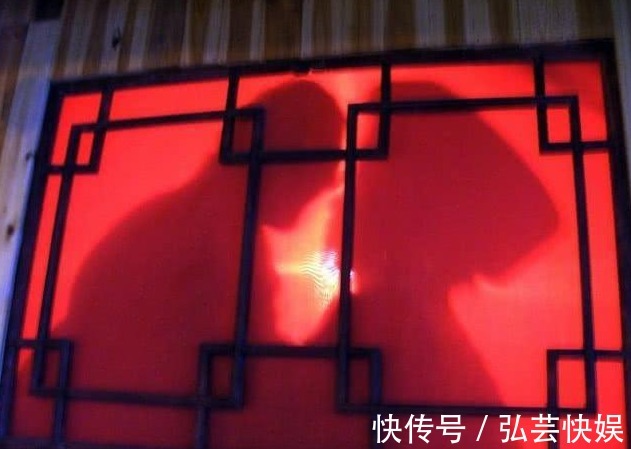 秋千院落夜沉沉#老话“春宵一刻值千金”,下半句是什么暴露出了一些人的本性!