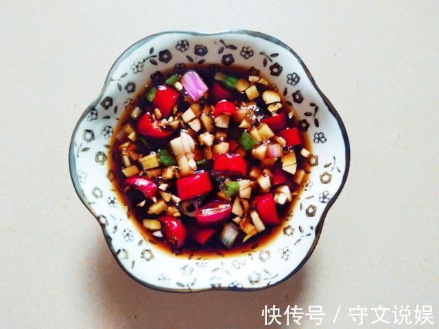 宝妈|大虾,用水煮鲜味就跑了,卖虾师傅教你一招,虾肉不柴,鲜香软嫩