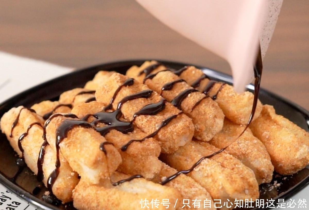 教你在家做“红糖糍粑”,女孩子在享受美食的同时,还能保养自己