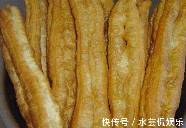 肝脏|肝不好的人，尽量少吃3样“伤肝”食物，多做1事，排毒素，养肝