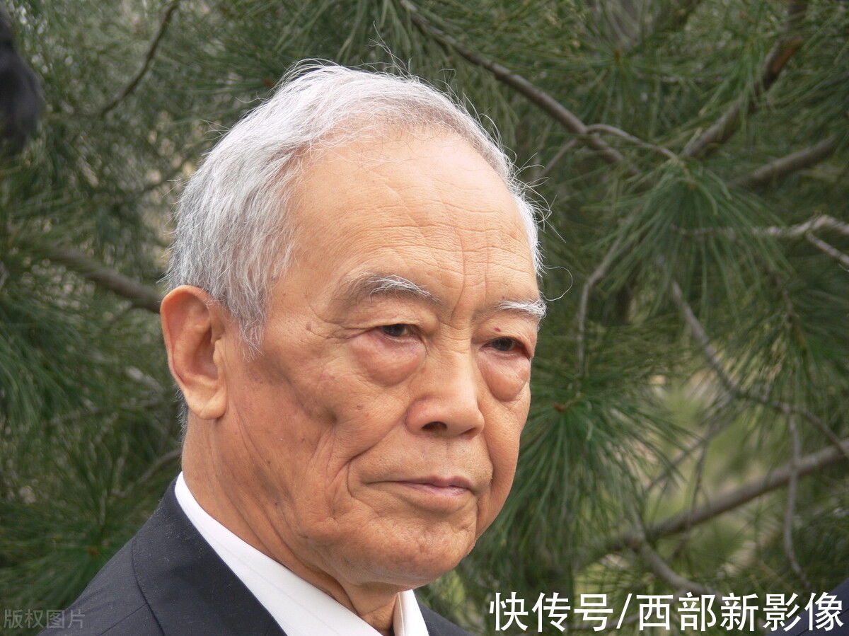 季羡林&季羡林故居被盗案始末:秘书干女儿砸窗洗劫藏书，被捕后表情搞笑